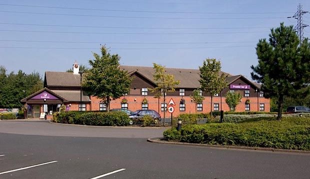 Premier Inn Уолсал Екстериор снимка